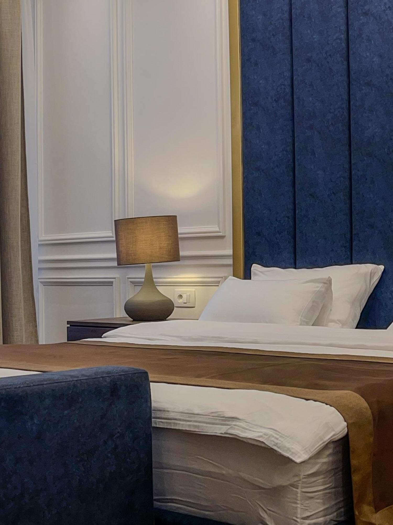 Hive Luxury Suites By Mn Property Kotor Exteriör bild